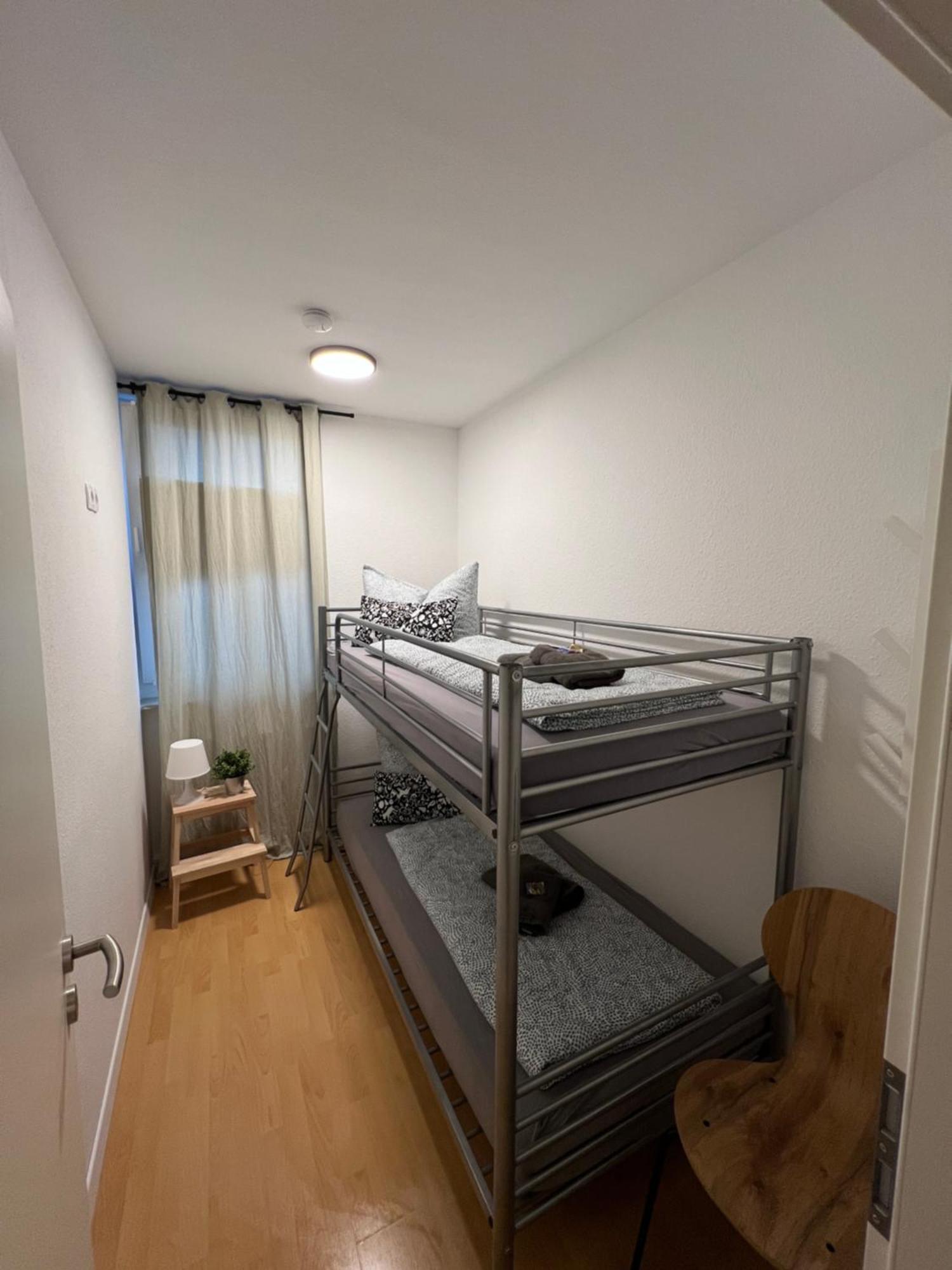 יינה Apartment Humboldt 3 Schlafzimmer,Wifi, Netflix Parken, Terrasse, Klimatisiert, Naehe Zentrum מראה חיצוני תמונה