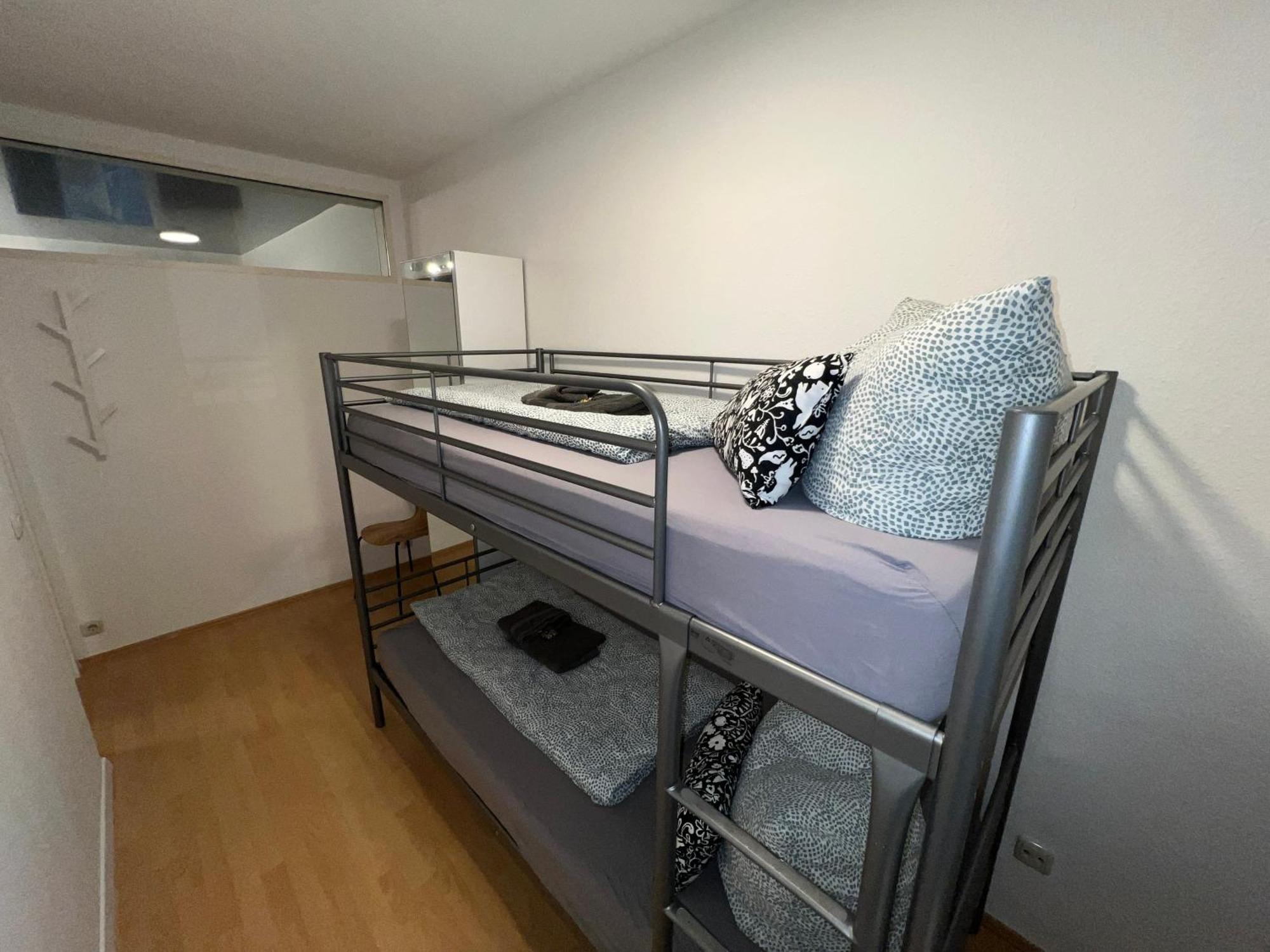 יינה Apartment Humboldt 3 Schlafzimmer,Wifi, Netflix Parken, Terrasse, Klimatisiert, Naehe Zentrum מראה חיצוני תמונה